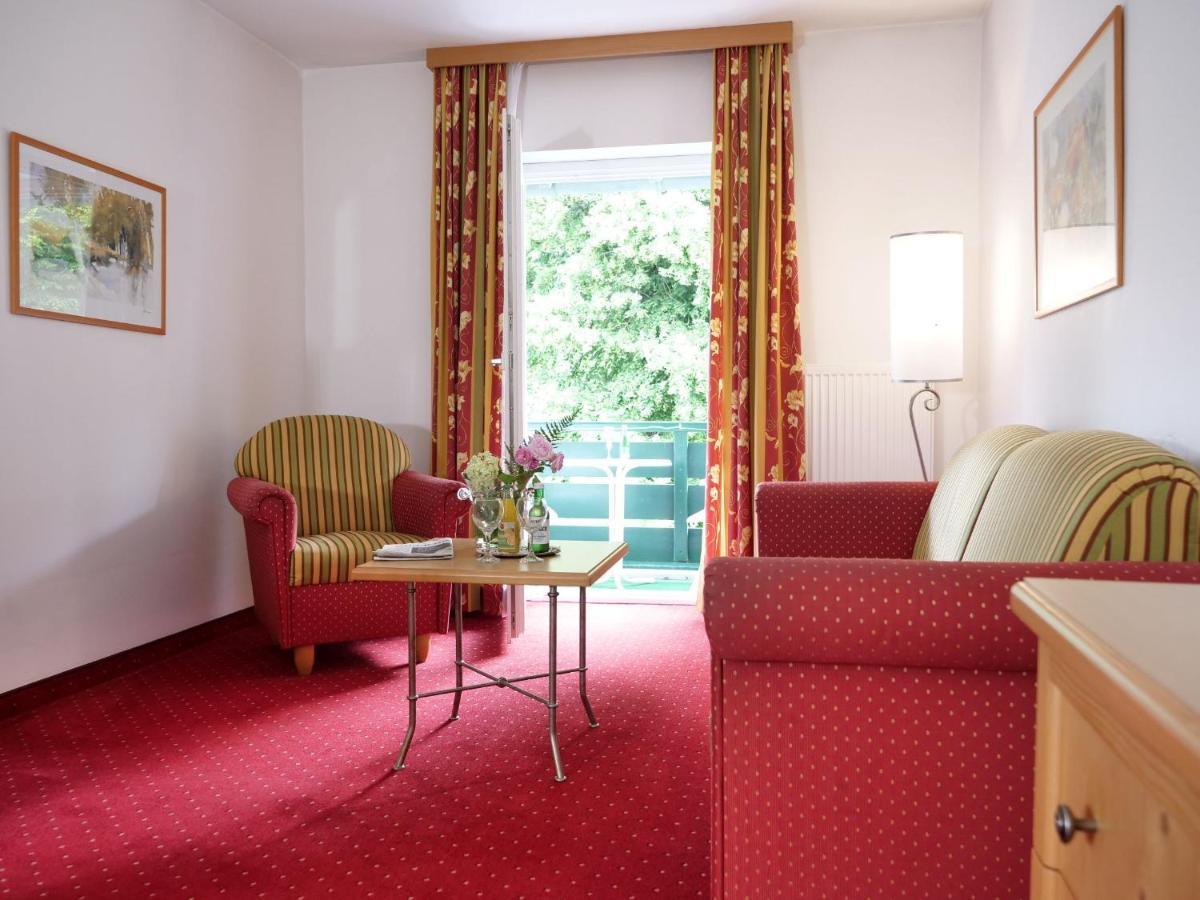 Hotel Garni Christl バート・グリースバッハ エクステリア 写真