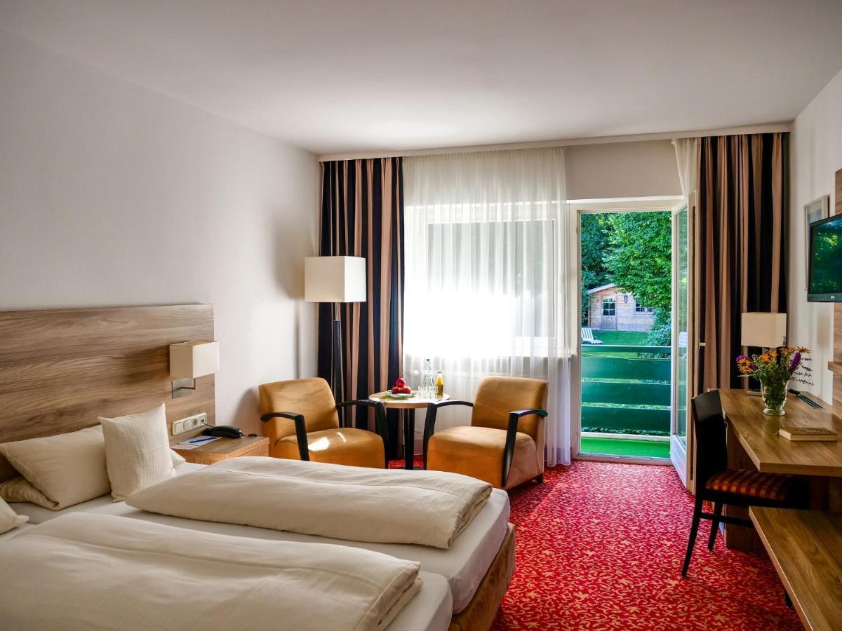 Hotel Garni Christl バート・グリースバッハ エクステリア 写真