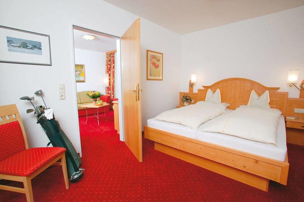 Hotel Garni Christl バート・グリースバッハ エクステリア 写真