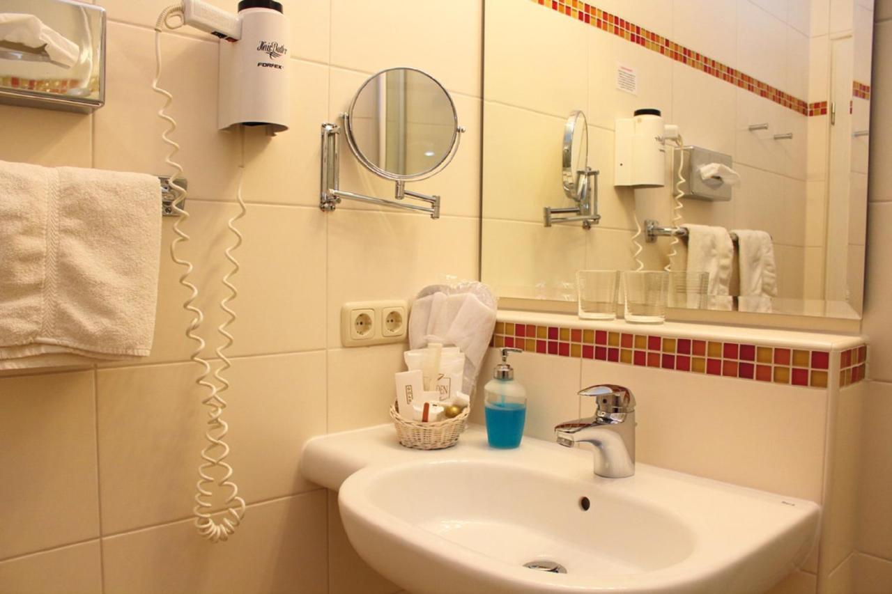 Hotel Garni Christl バート・グリースバッハ エクステリア 写真
